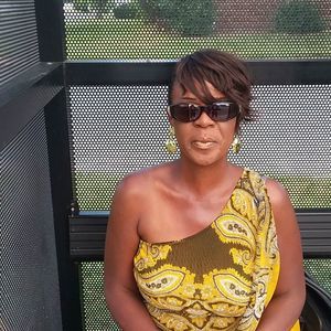 Meet your Posher, Merrill